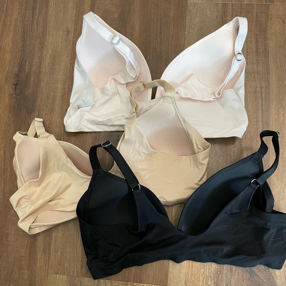 Aerie Sunnie Wireless Lightly Lined Bras (3) - Picture 2 of 3